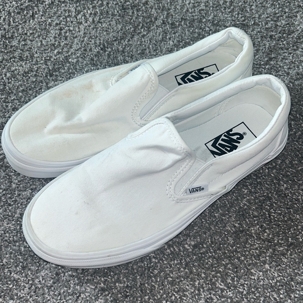 VANS - Classic Slip-On Shoe